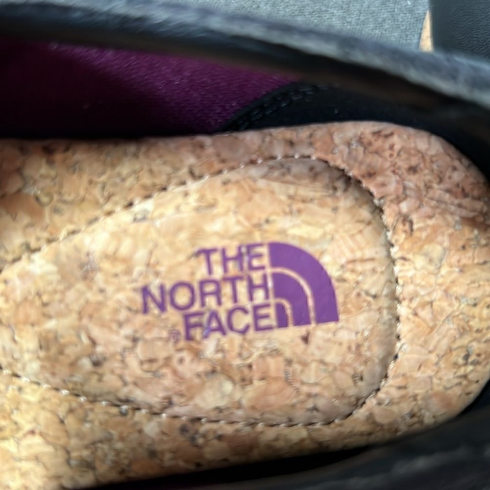 The North Face Mary Jane Shoe Size 5 - Picture 6 of 8